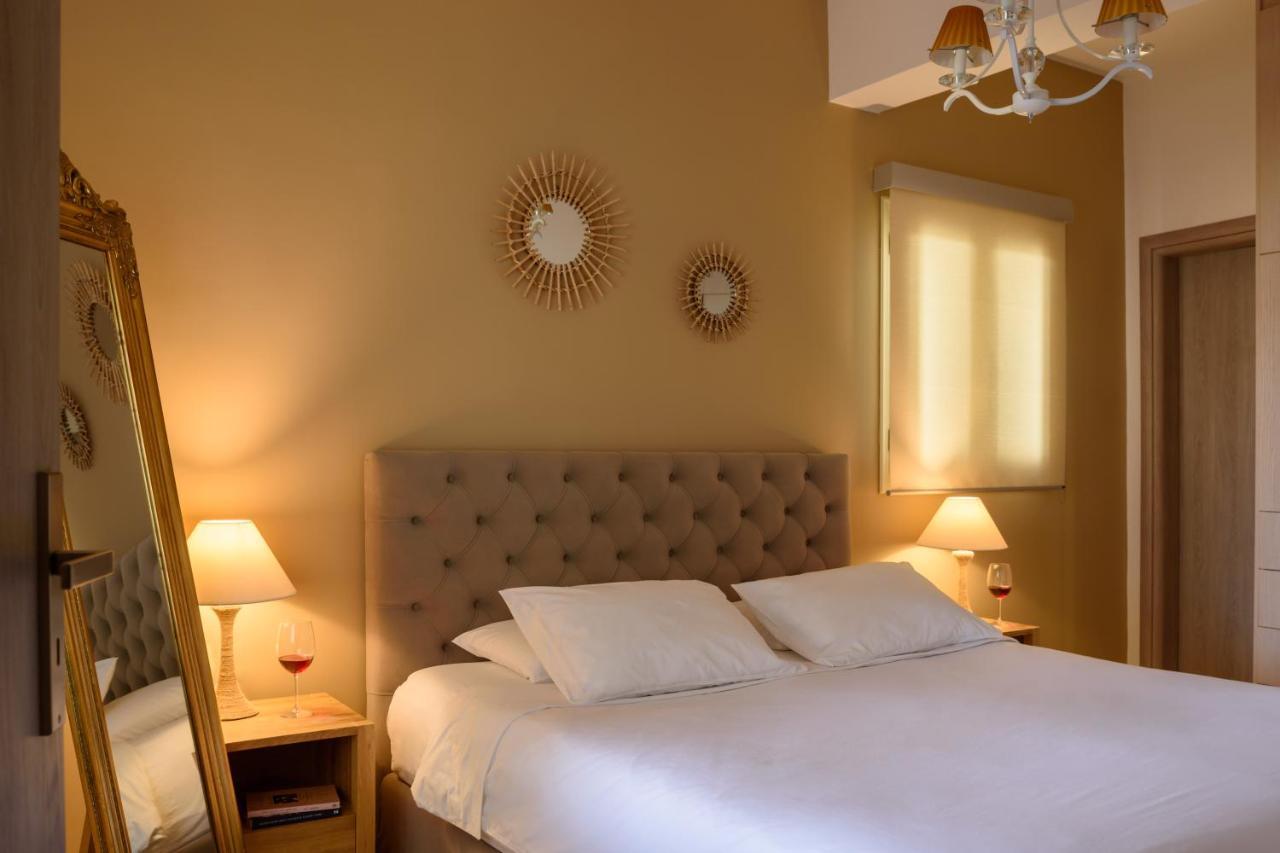 Suite Home Santorini Fira  Exterior foto