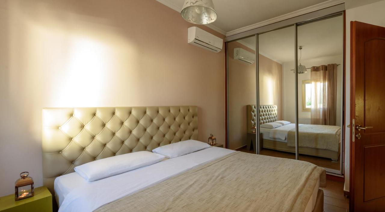 Suite Home Santorini Fira  Exterior foto